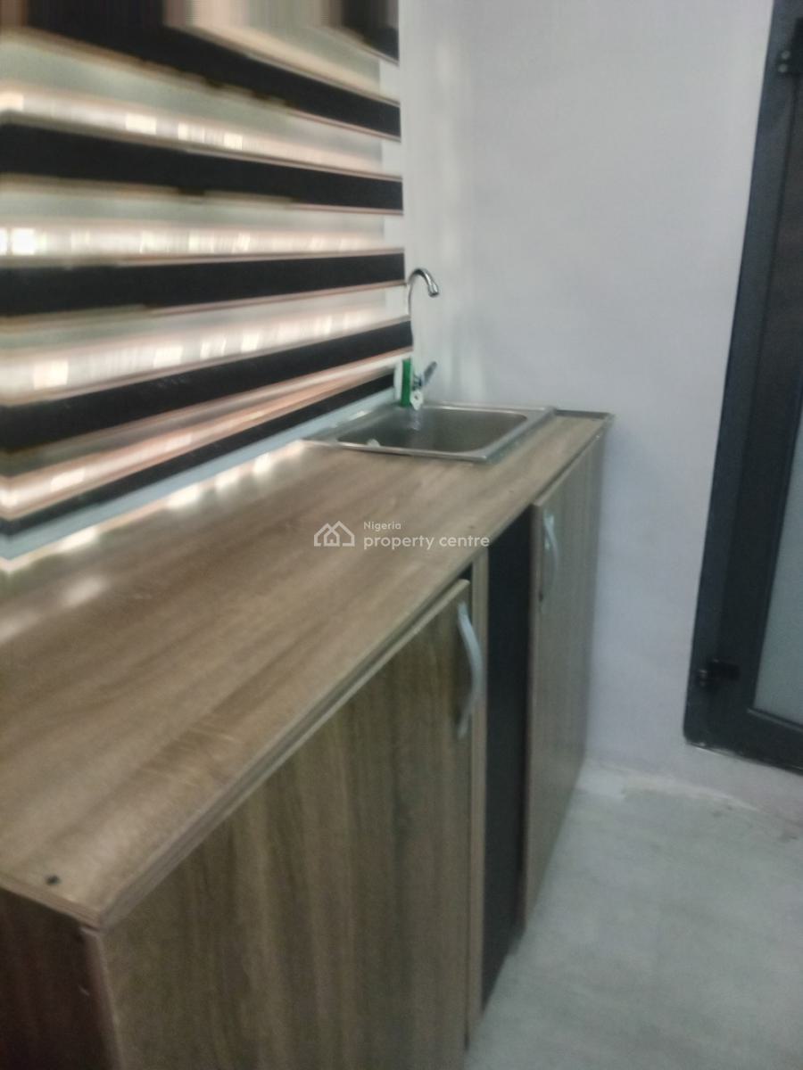 a Standard Fully Furnished Self Contained with Studio Kitchen and Sepa, Paradise 3 Estate Chevron Drive, Lekki, Lagos, Self Contain (single Rooms) for Rent
