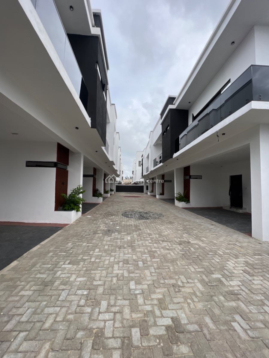 4 Bedroom Terrace, Close to Mega Chicken, Ikota, Lekki, Lagos, Terraced Duplex for Sale