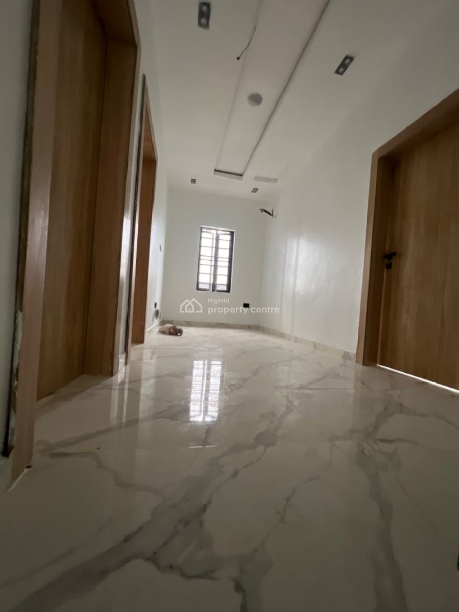 4 Bedroom Terrace, Close to Mega Chicken, Ikota, Lekki, Lagos, Terraced Duplex for Sale