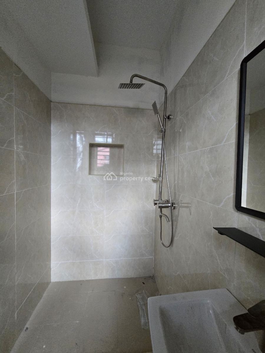 Luxury 3 Bedroom Apartment with Bq and Elevator., Lekki Phase 1, Lekki, Lagos, Flat / Apartment for Sale
