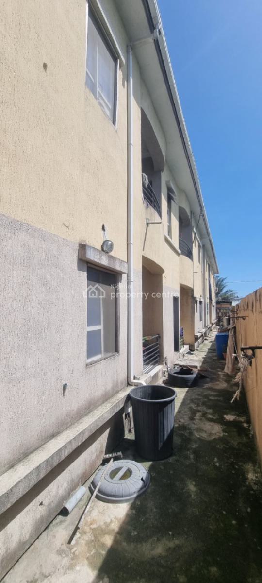 Well Maintained Block of 6 Flat of 2 and 3 Bedroom, Ogombo, Ajah, Lagos, Block of Flats for Sale