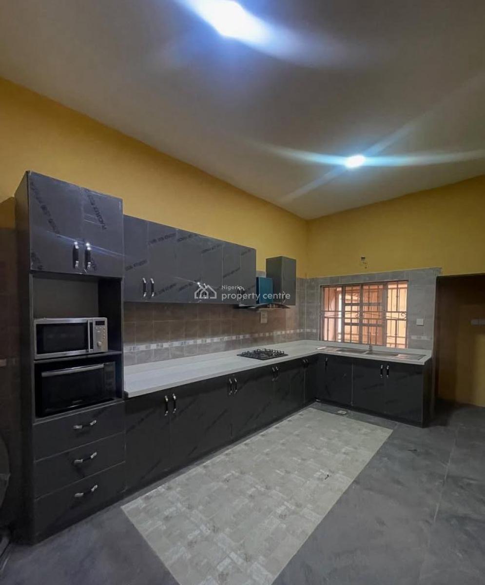 Dashing 5 Bedroom Semi-detached Duplex with 2 Bqs, Lekki Phase 1, Lekki, Lagos, House for Rent