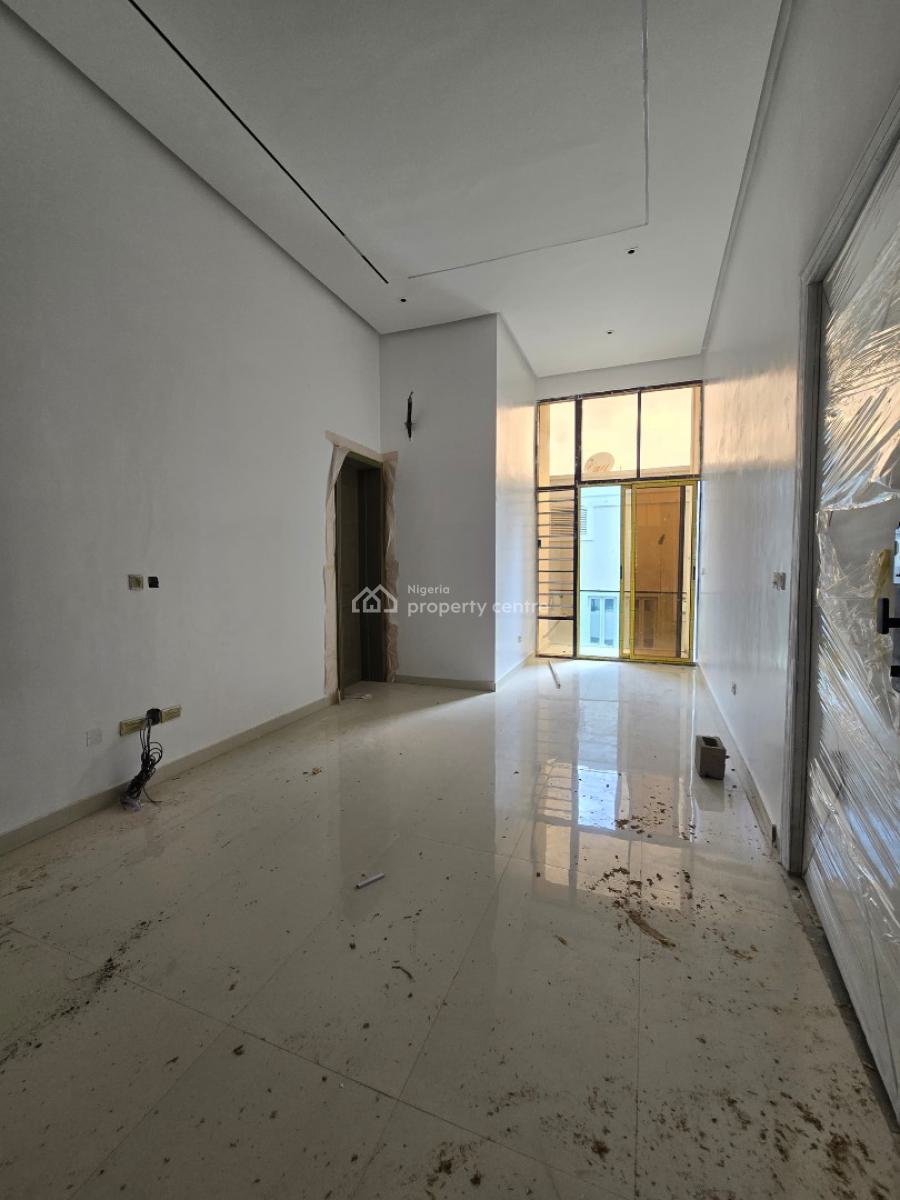 Luxury 3 Bedroom Apartment with Gym, Swimming Pool and Elevator., Lekki Phase 1, Lekki, Lagos, Flat / Apartment for Sale