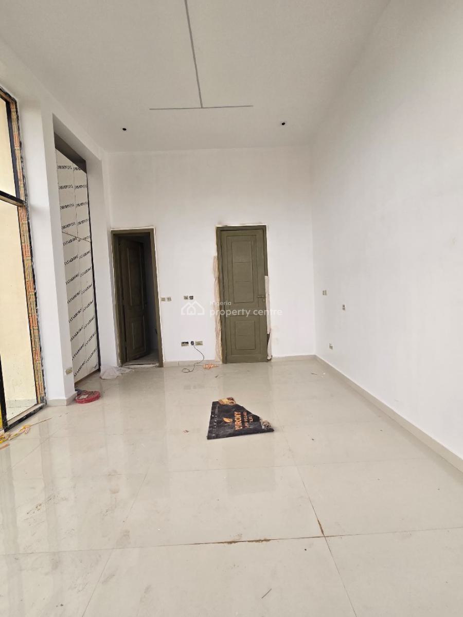 Luxury 3 Bedroom Apartment with Gym, Swimming Pool and Elevator., Lekki Phase 1, Lekki, Lagos, Flat / Apartment for Sale