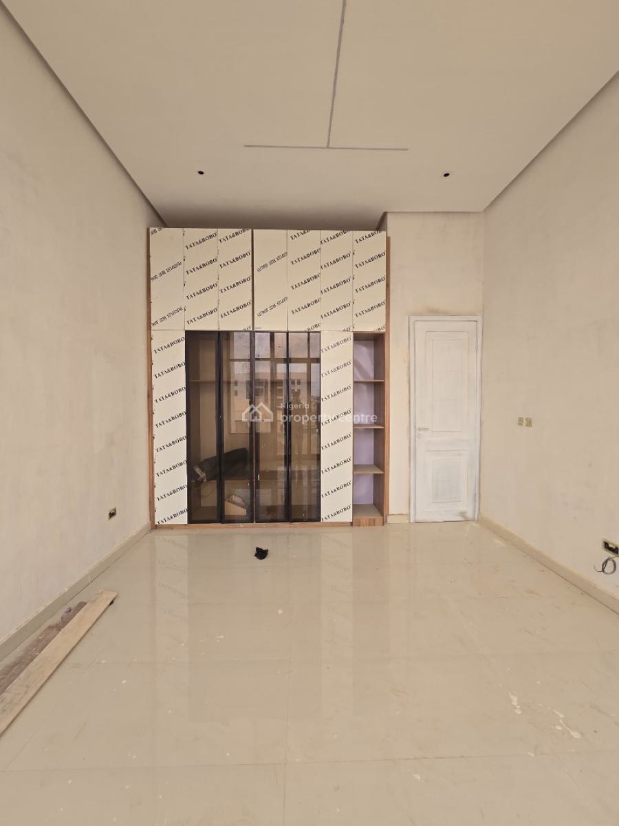 Luxury 3 Bedroom Apartment with Gym, Swimming Pool and Elevator., Lekki Phase 1, Lekki, Lagos, Flat / Apartment for Sale