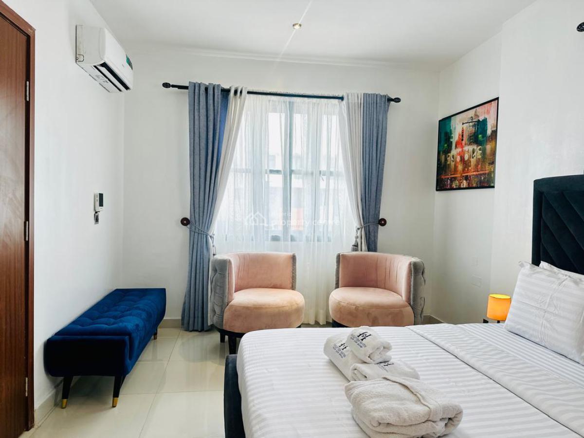 2 Bedroom Maisonette with Snooker & Elevator, Lekki Phase 1, Lekki, Lagos, Flat / Apartment Short Let