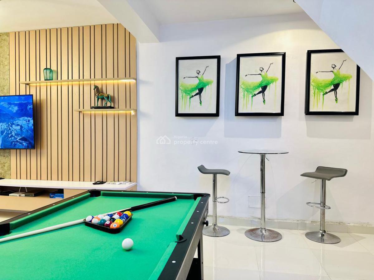 2 Bedroom Maisonette with Snooker & Elevator, Lekki Phase 1, Lekki, Lagos, Flat / Apartment Short Let