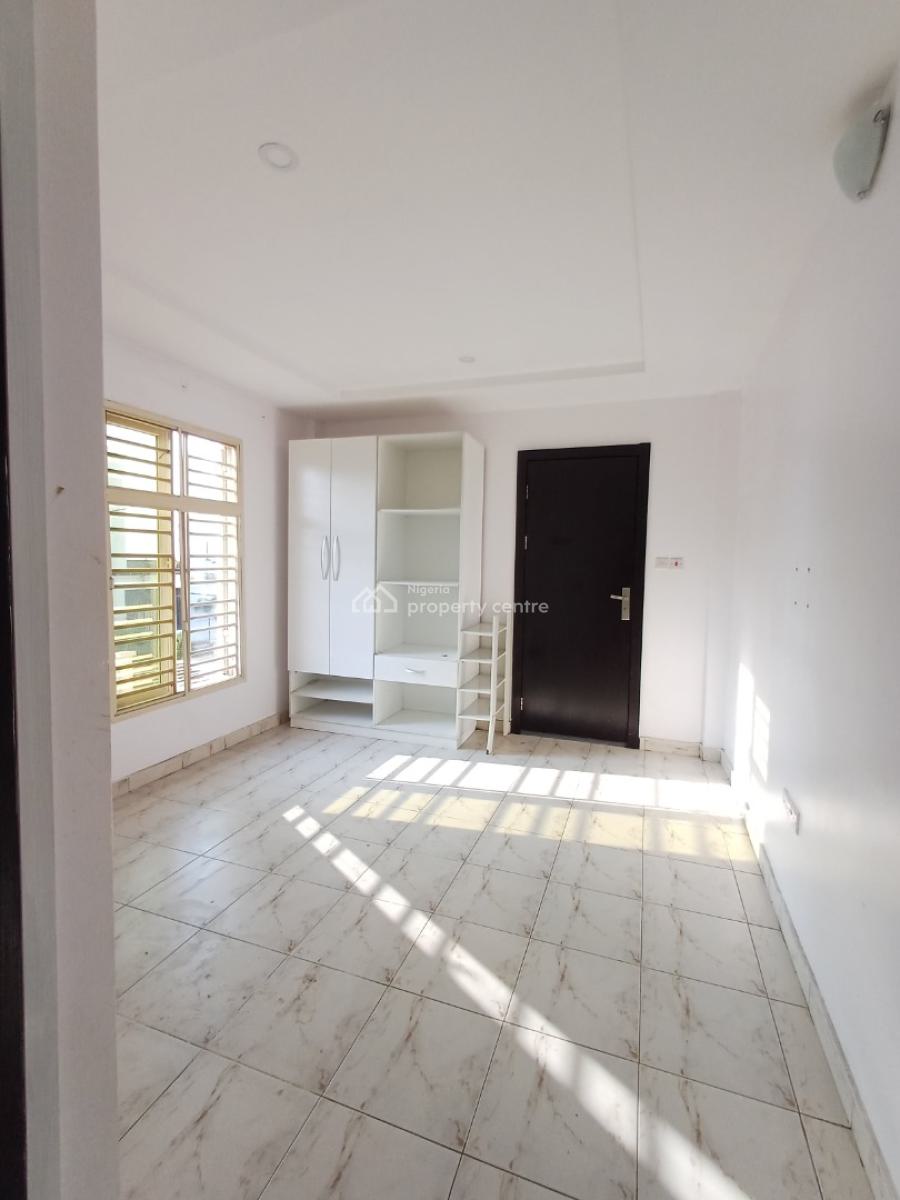 4bedroom Terrace + Bq, Lekki Phase 1, Lekki, Lagos, Flat / Apartment for Rent