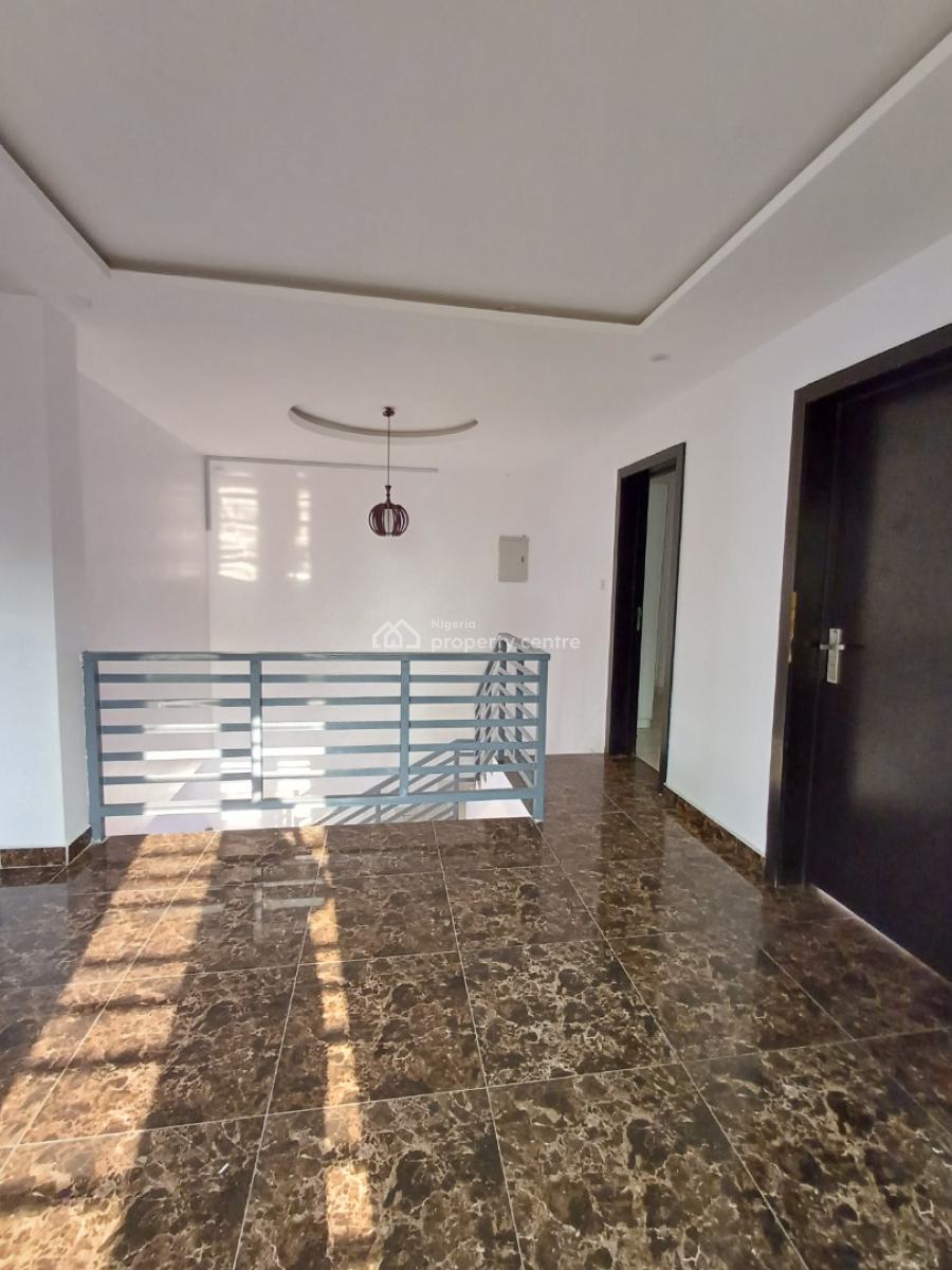 4bedroom Terrace + Bq, Lekki Phase 1, Lekki, Lagos, Flat / Apartment for Rent