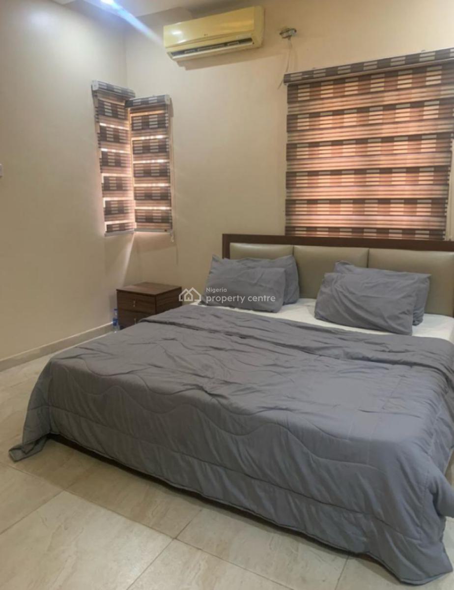 3 Bedroom Apartment, Omole Phase 1, Ikeja, Lagos, Flat / Apartment Short Let