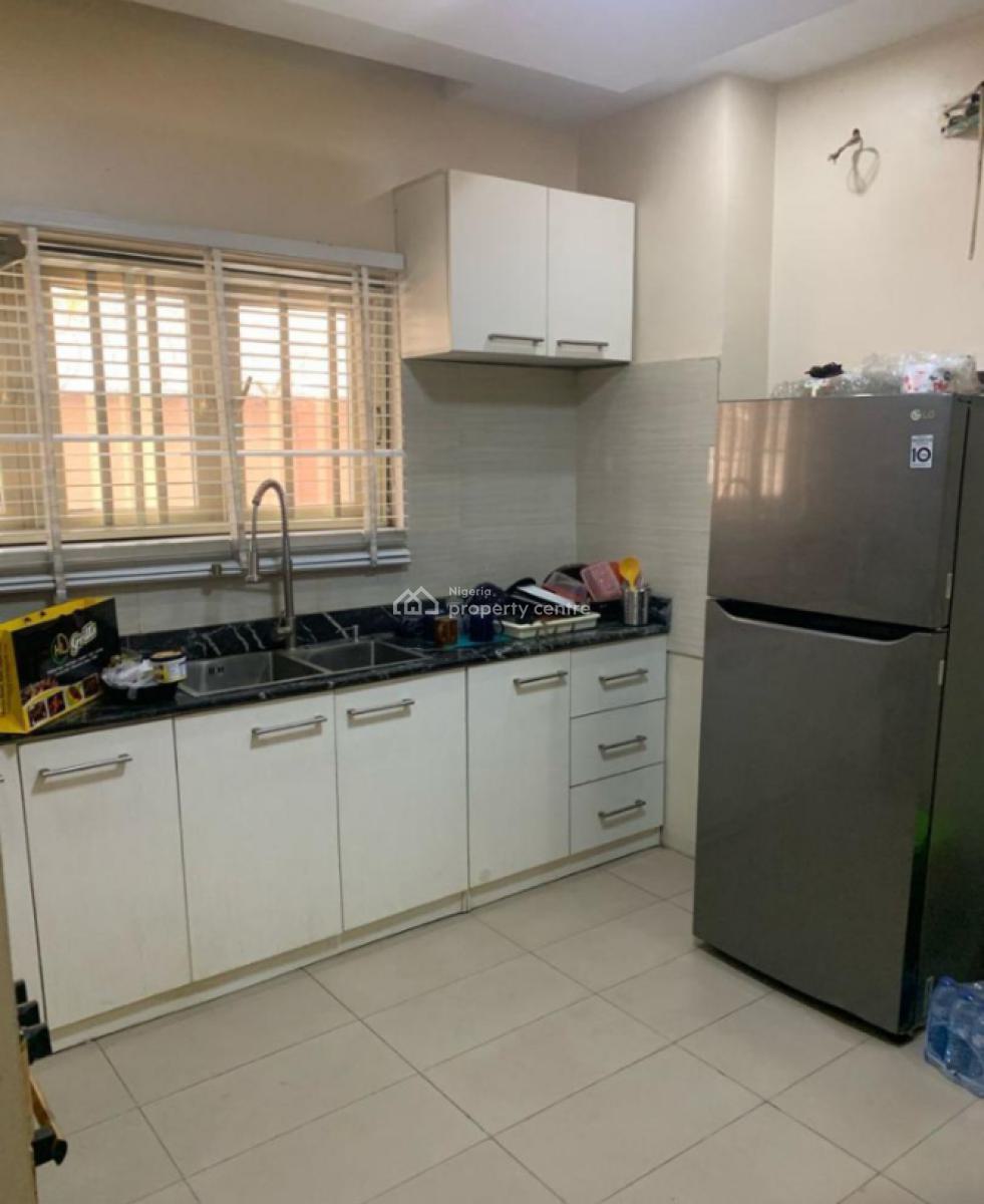 3 Bedroom Apartment, Omole Phase 1, Ikeja, Lagos, Flat / Apartment Short Let