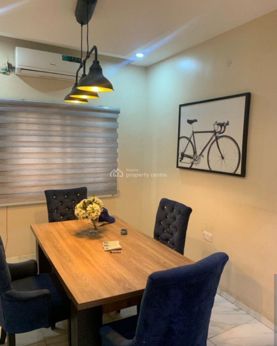 3 Bedroom Apartment, Omole Phase 1, Ikeja, Lagos, Flat / Apartment Short Let