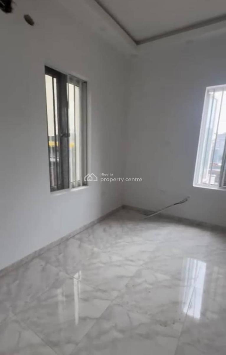 Luxury Spacious Room and Parlor Upstairs, Kunsela, Ikate, Lekki, Lagos, Flat / Apartment for Rent