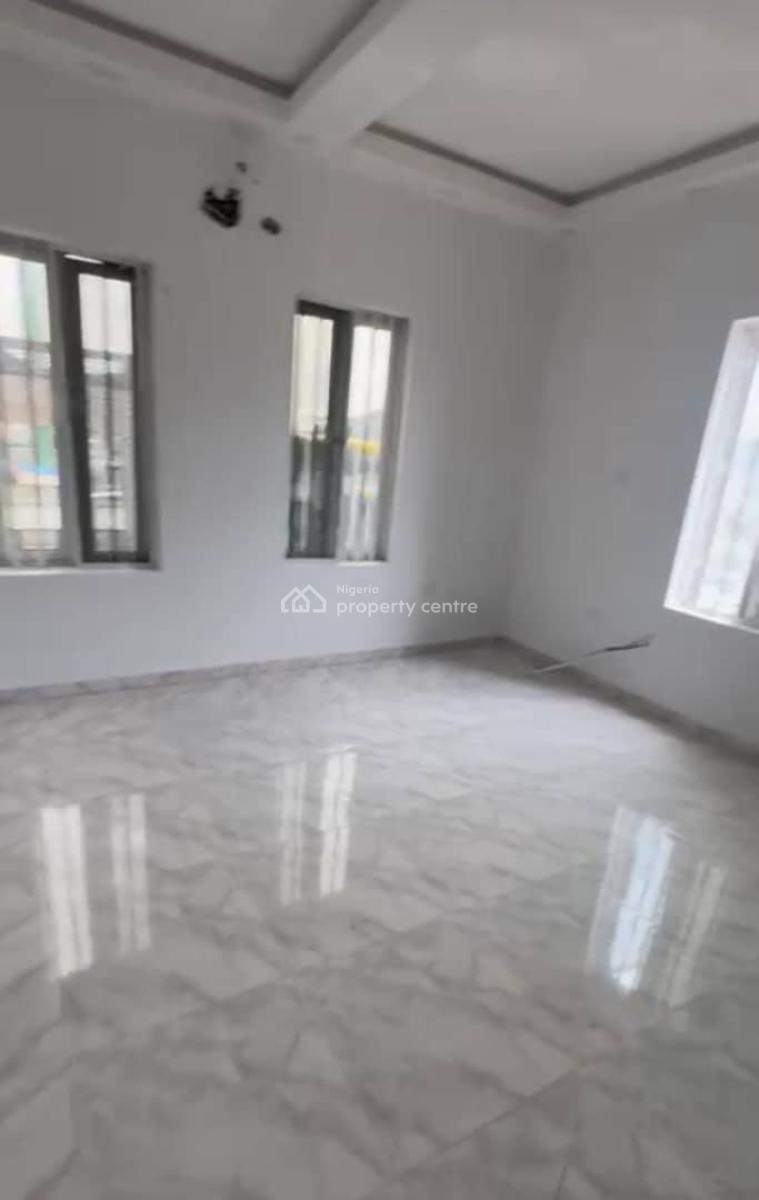 Luxury Spacious Room and Parlor Upstairs, Kunsela, Ikate, Lekki, Lagos, Flat / Apartment for Rent