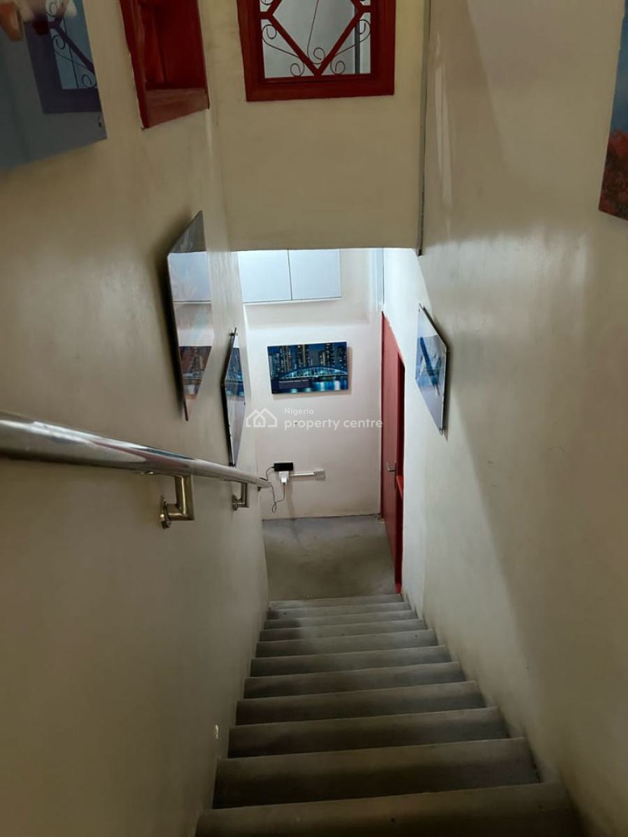 6-bedroom Detached House with 2-room Bq and a Store, Maitama District, Abuja, Detached Duplex for Sale