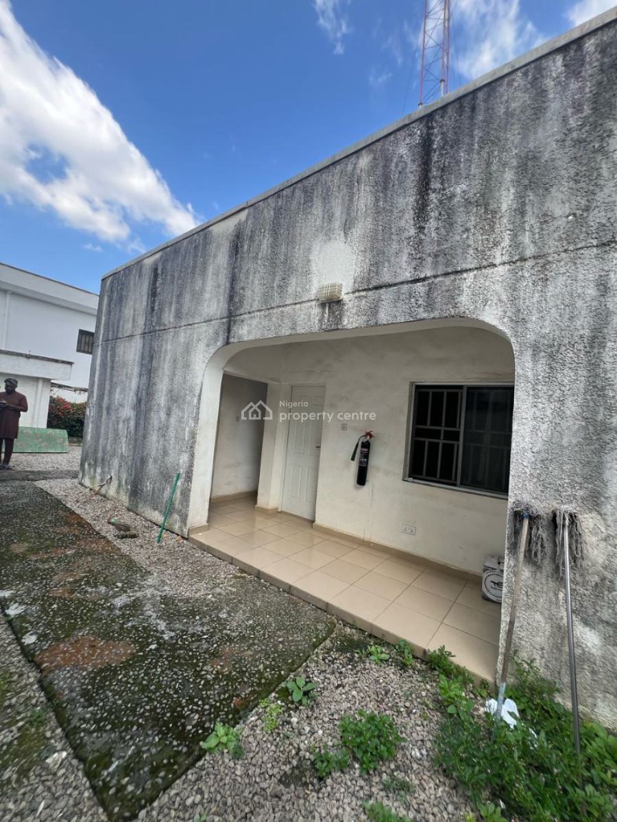 6-bedroom Detached House with 2-room Bq and a Store, Maitama District, Abuja, Detached Duplex for Sale