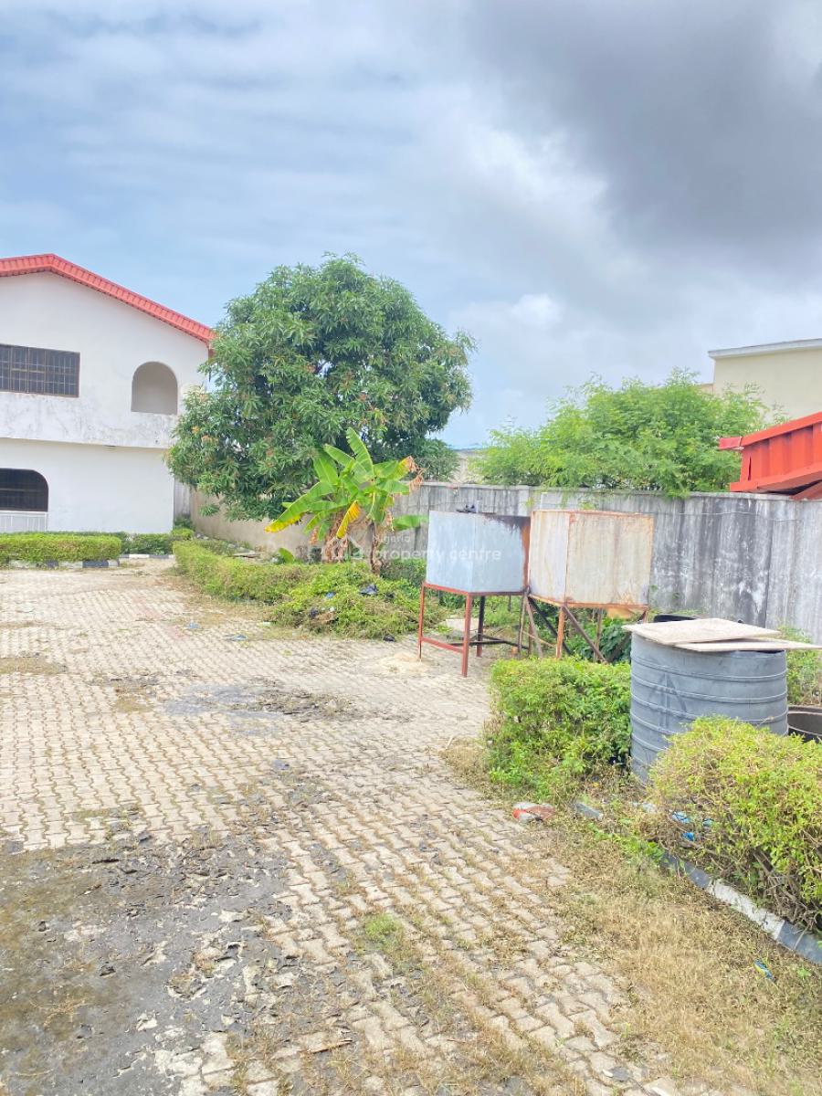 2units of  Demolishable 4bedroom Duplex on 950sqm Land, Igbo Efon, Lekki, Lagos, Detached Bungalow for Sale