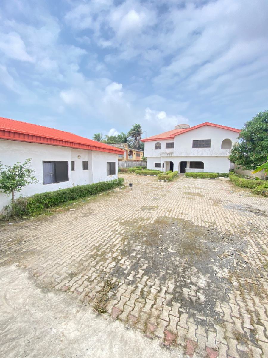 2units of  Demolishable 4bedroom Duplex on 950sqm Land, Igbo Efon, Lekki, Lagos, Detached Bungalow for Sale