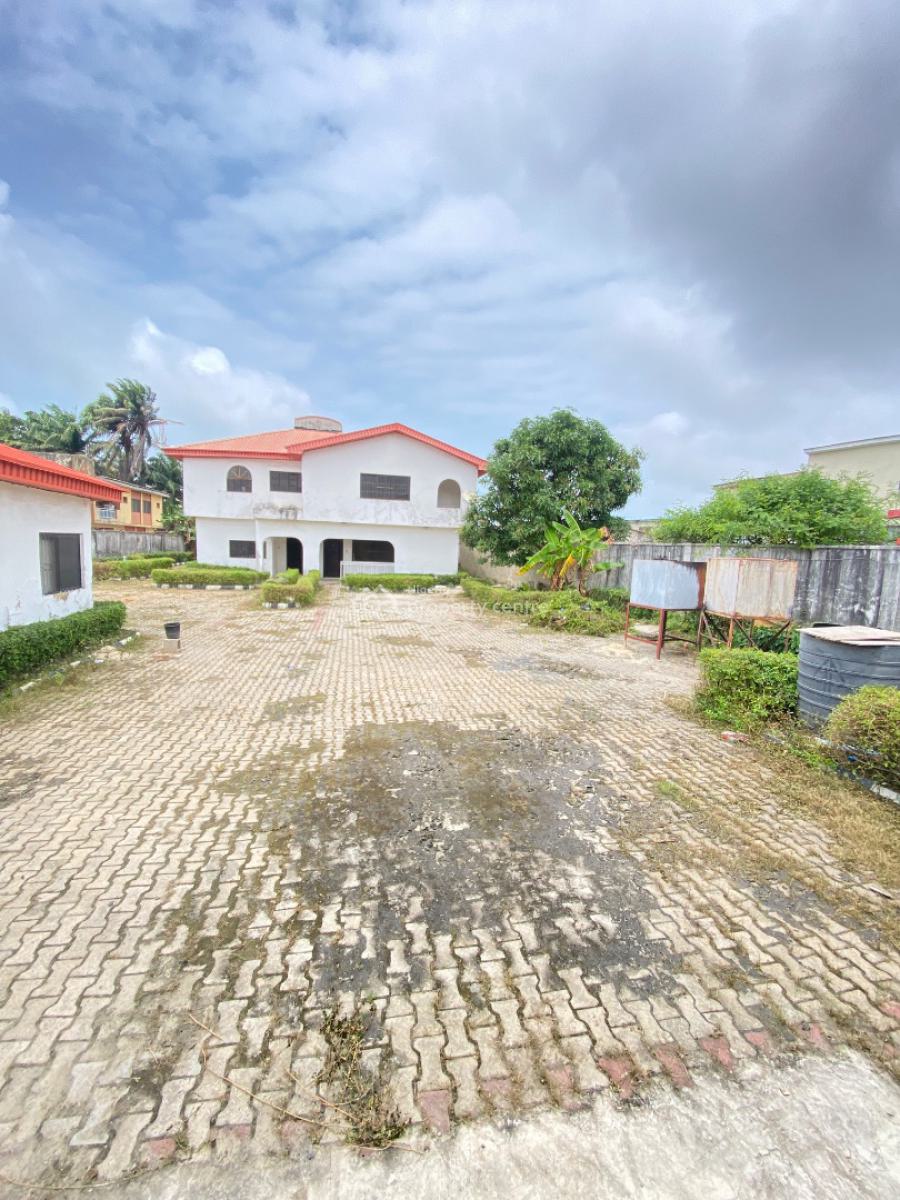 2units of  Demolishable 4bedroom Duplex on 950sqm Land, Igbo Efon, Lekki, Lagos, Detached Bungalow for Sale