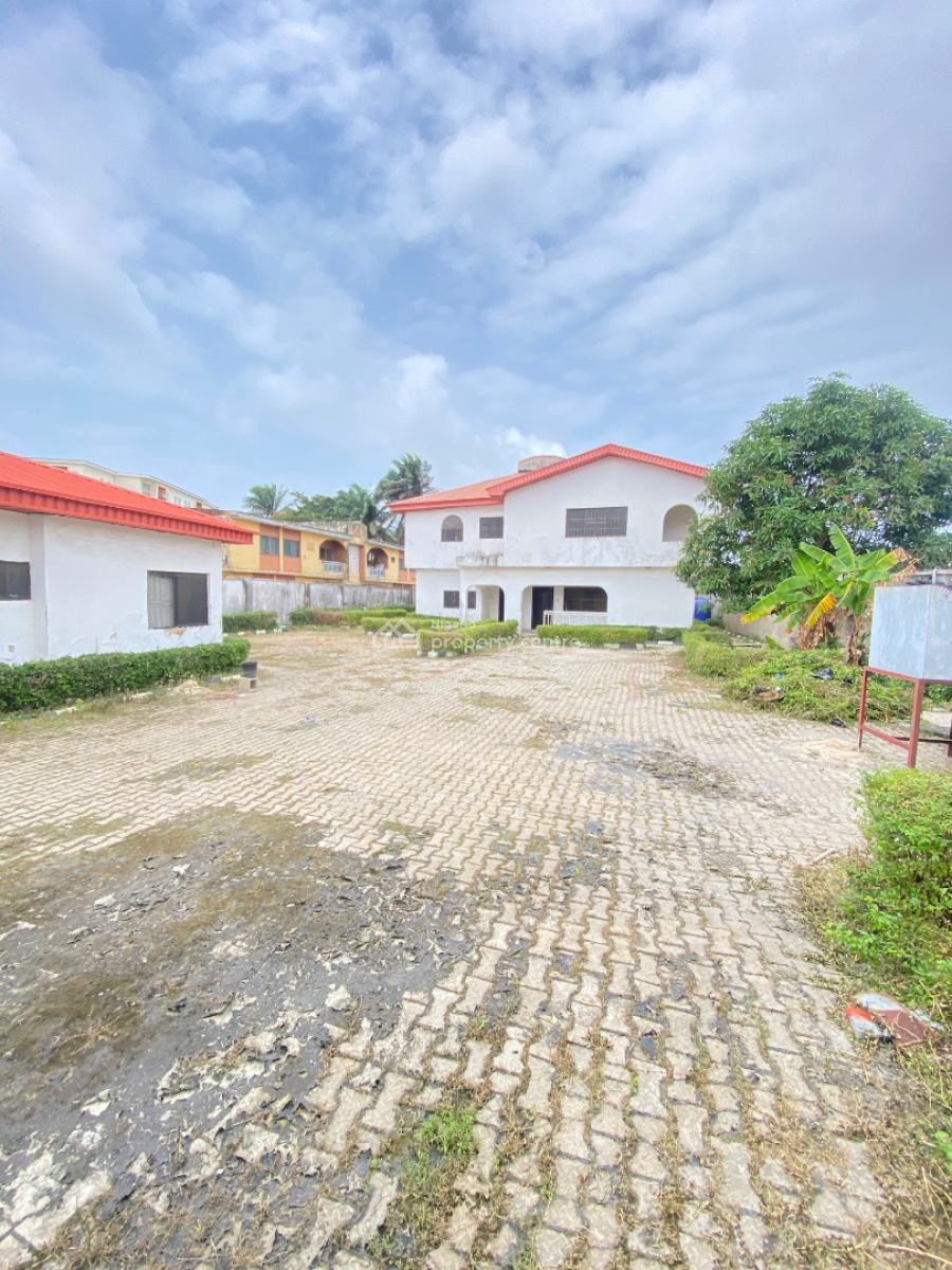 2units of  Demolishable 4bedroom Duplex on 950sqm Land, Igbo Efon, Lekki, Lagos, Detached Bungalow for Sale