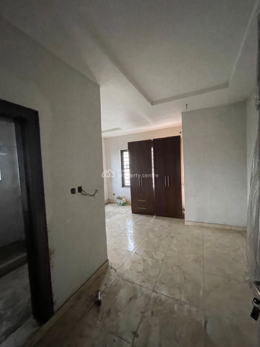 Newly Built 3bedroom Flat, Yaba, Lagos, Block of Flats for Sale
