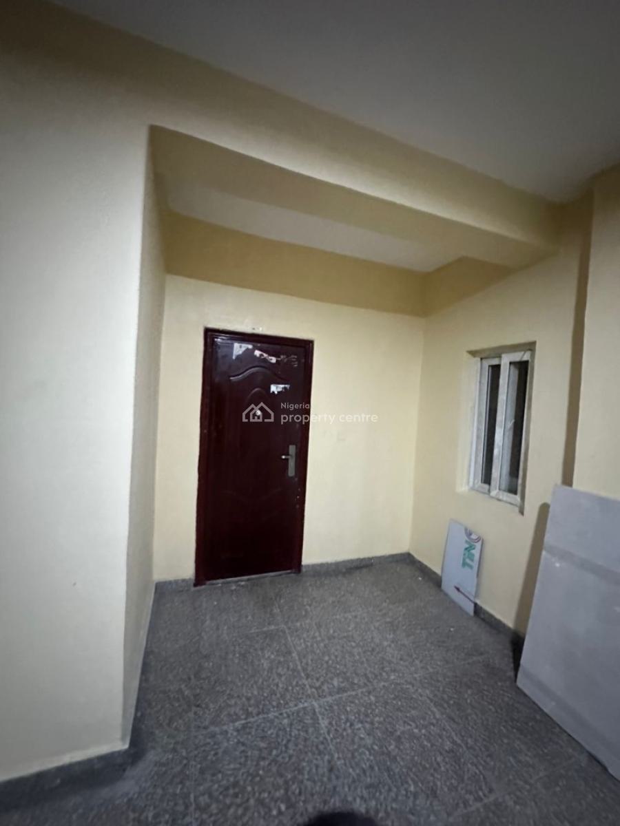 Standard Renovated 3bedroom Flat with Bq, Primewater View, Ikate, Lekki, Lagos, Flat / Apartment for Sale