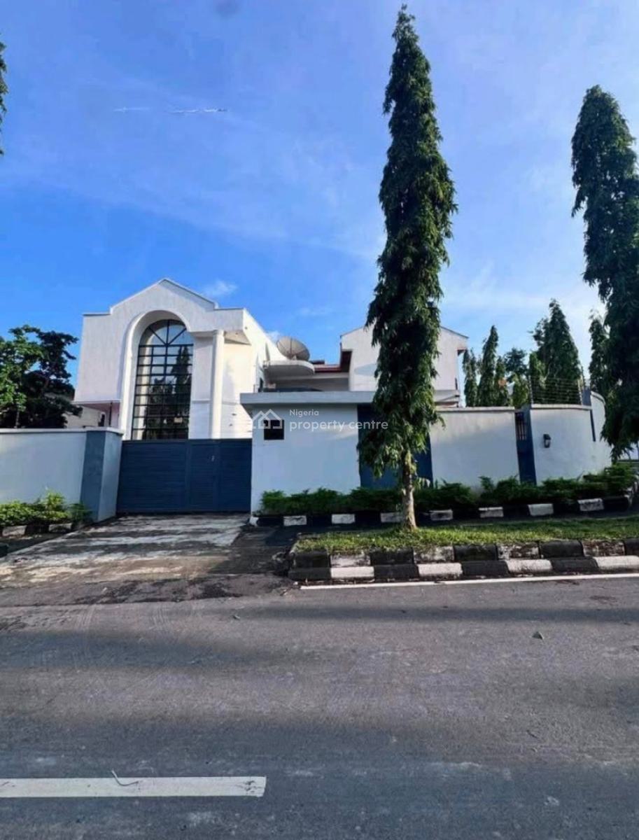 Luxury 5bedrooms Detached House with 6 Living Rooms and 2bq, Ask Drive Maitama Abuja, Maitama District, Abuja, Detached Duplex for Sale