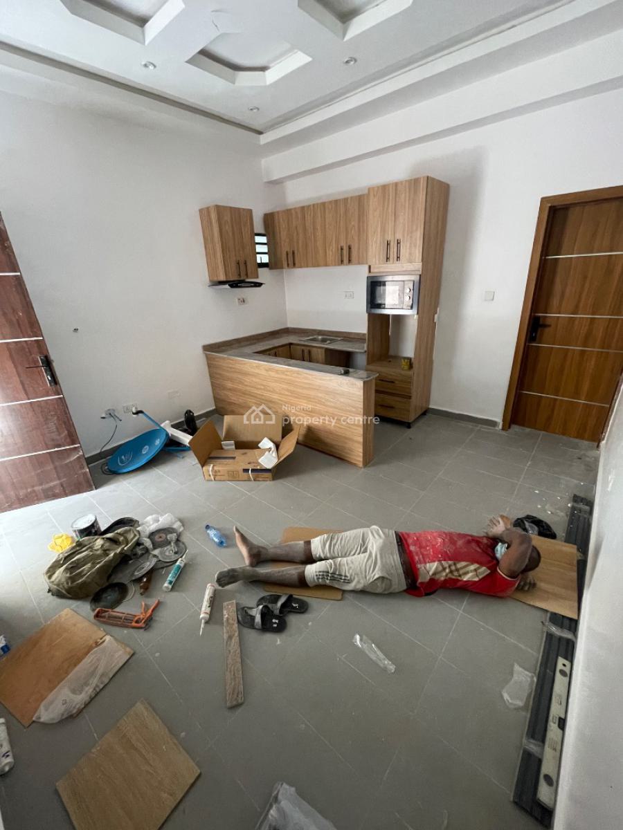 Standard Mini Flat, Ikate, Lekki Phase 1, Lekki, Lagos, Mini Flat (room and Parlour) for Rent