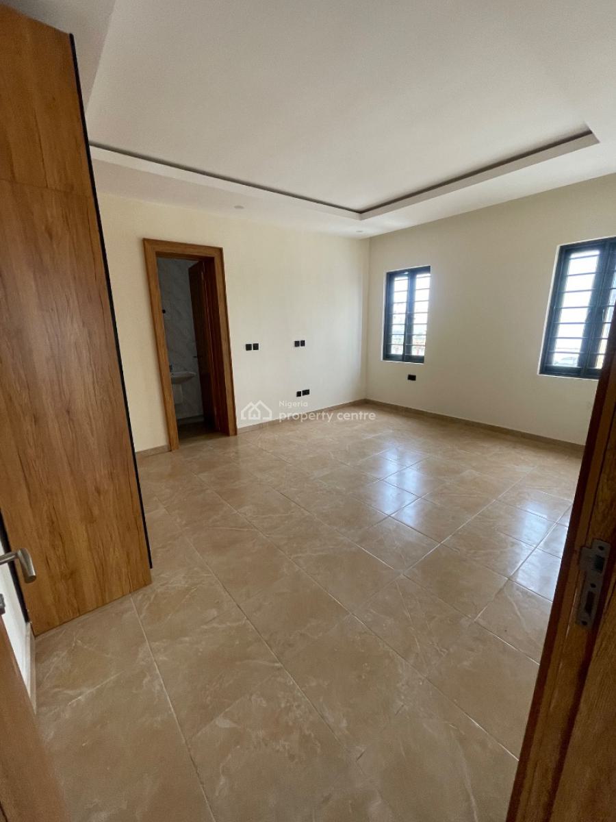 Executive 2 Bedroom, Off Admiralty Way, Lekki Phase 1, Lekki, Lagos, Flat / Apartment for Rent