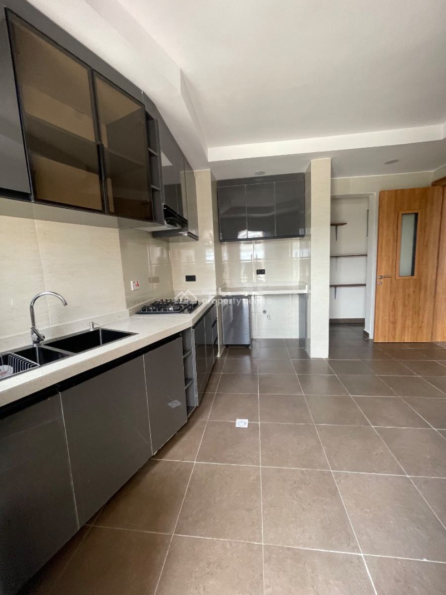 Executive 2 Bedroom, Off Admiralty Way, Lekki Phase 1, Lekki, Lagos, Flat / Apartment for Rent