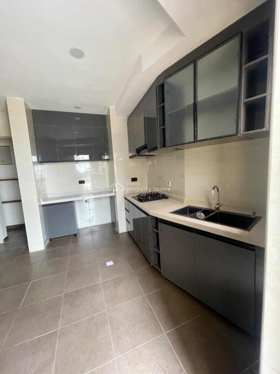 Executive 2 Bedroom, Off Admiralty Way, Lekki Phase 1, Lekki, Lagos, Flat / Apartment for Rent