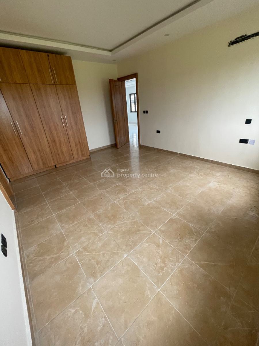 Executive 2 Bedroom, Off Admiralty Way, Lekki Phase 1, Lekki, Lagos, Flat / Apartment for Rent
