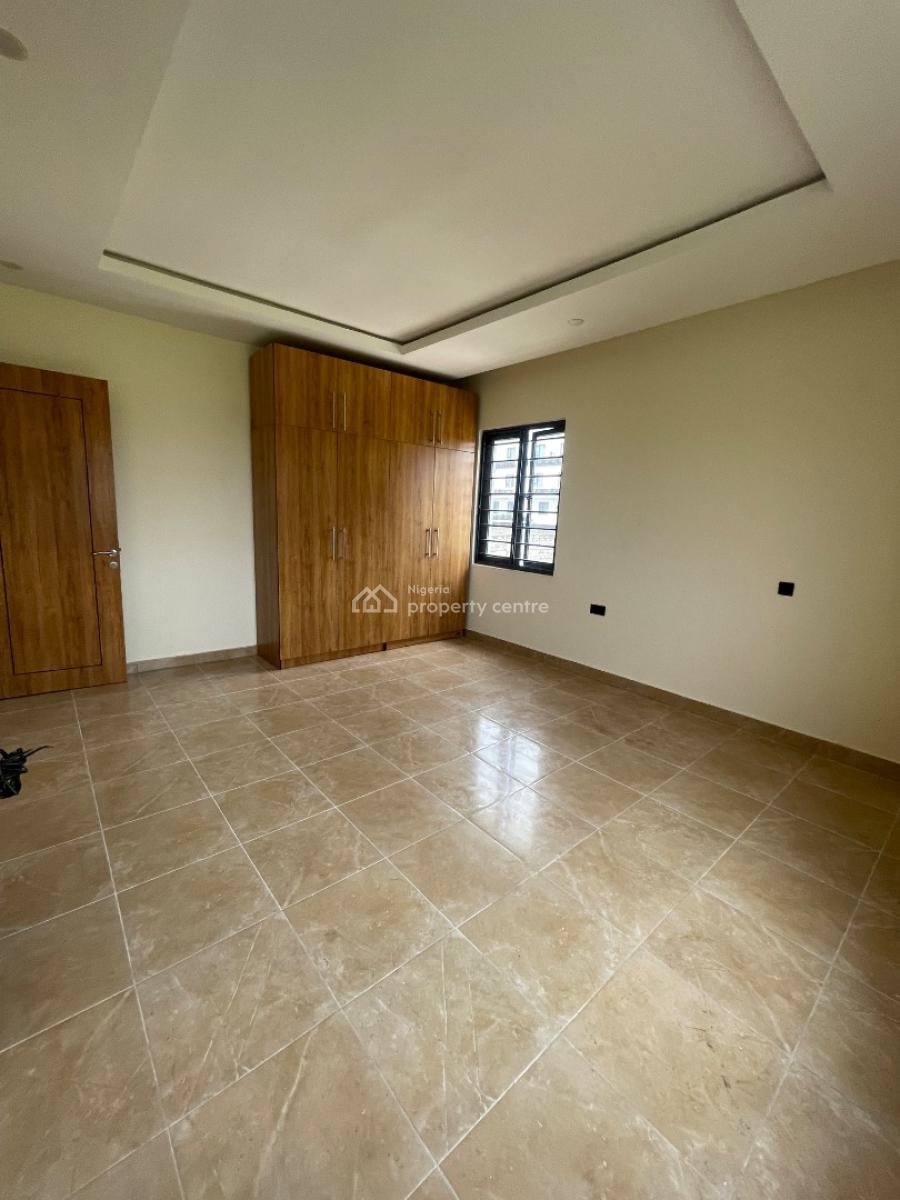 Executive 2 Bedroom, Off Admiralty Way, Lekki Phase 1, Lekki, Lagos, Flat / Apartment for Rent