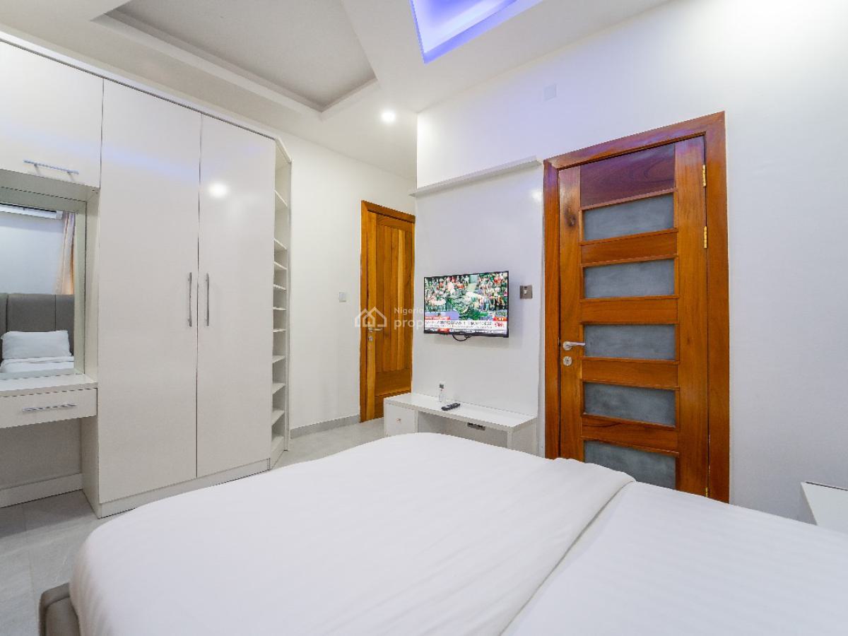 Lovely 5 Bedroom Apartment Off Admiralty Road Lekki-phase-1, African Lane, Off Admiralty Road, Lekki Phase 1, Lekki, Lagos, Terraced Duplex Short Let