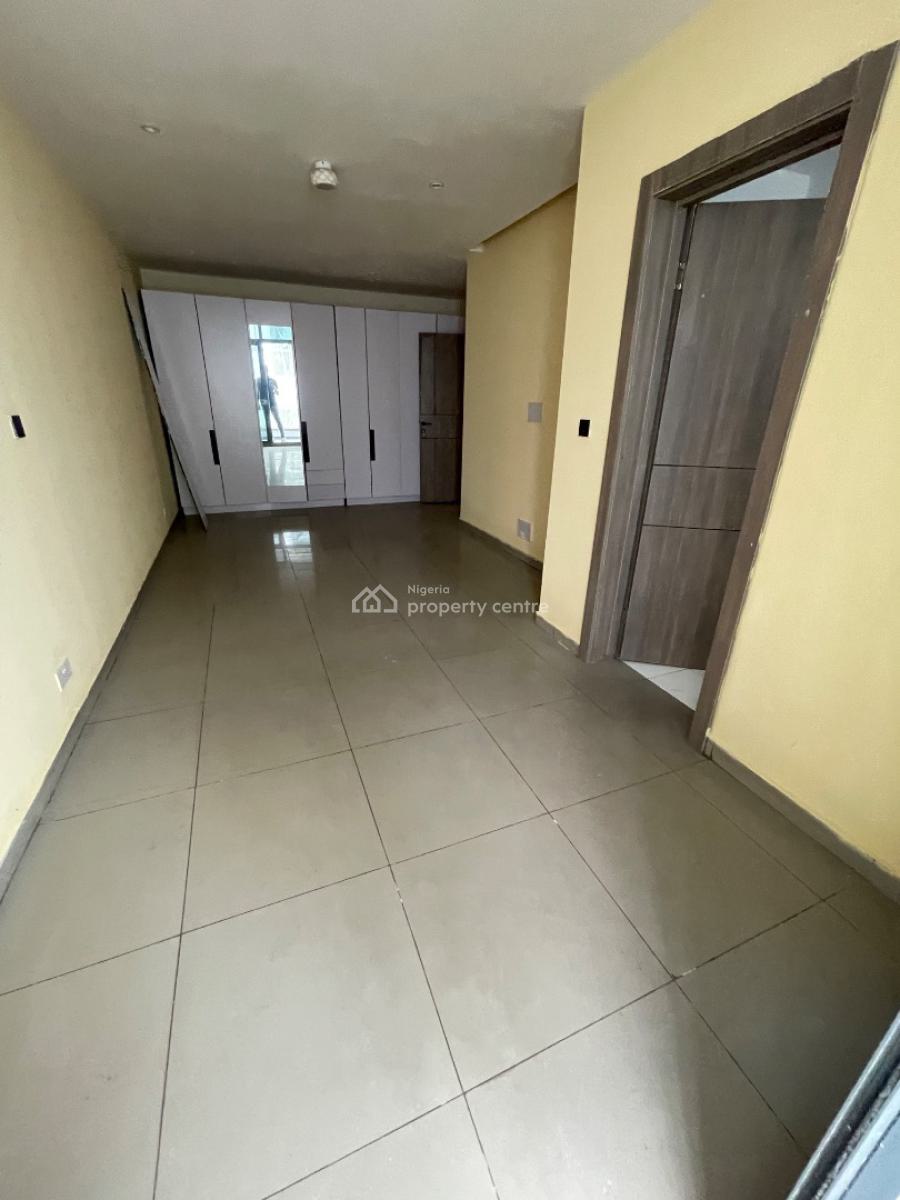 3 Bedroom, Right Hand Side Inside an Estate, Lekki Phase 1, Lekki, Lagos, Flat / Apartment for Rent
