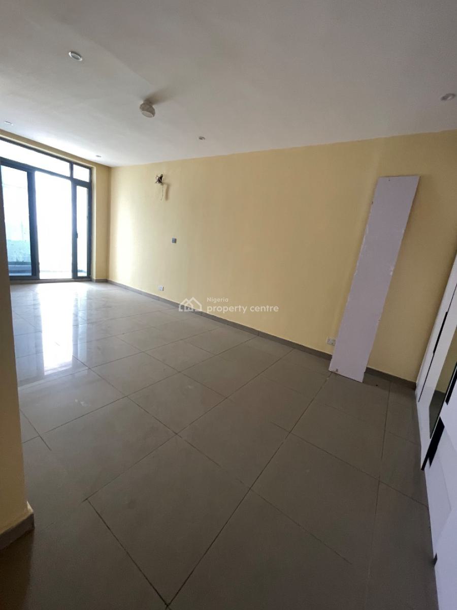 3 Bedroom, Right Hand Side Inside an Estate, Lekki Phase 1, Lekki, Lagos, Flat / Apartment for Rent