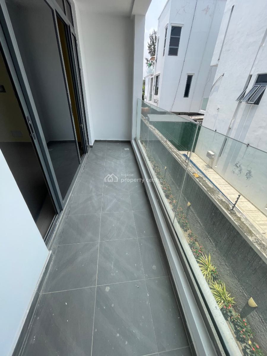 3 Bedroom, Right Hand Side Inside an Estate, Lekki Phase 1, Lekki, Lagos, Flat / Apartment for Rent