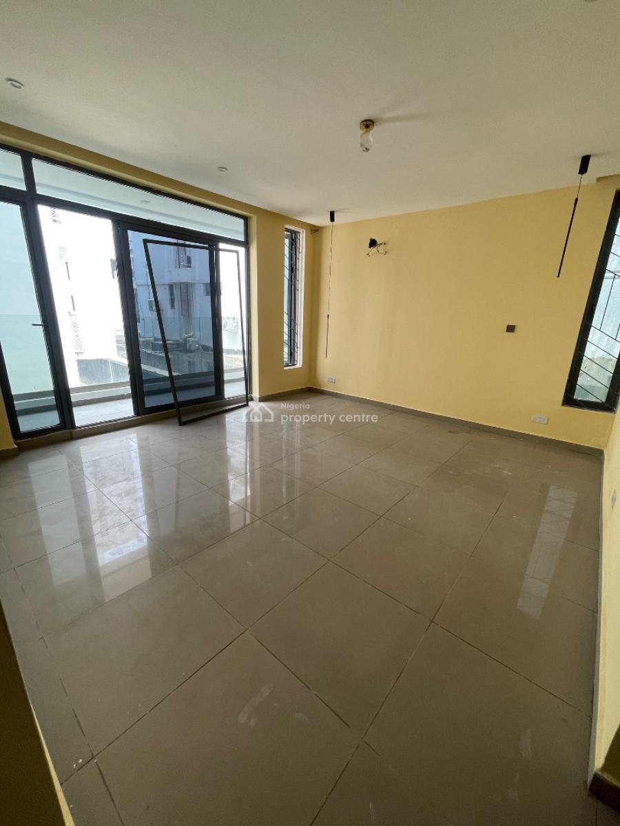 3 Bedroom, Right Hand Side Inside an Estate, Lekki Phase 1, Lekki, Lagos, Flat / Apartment for Rent