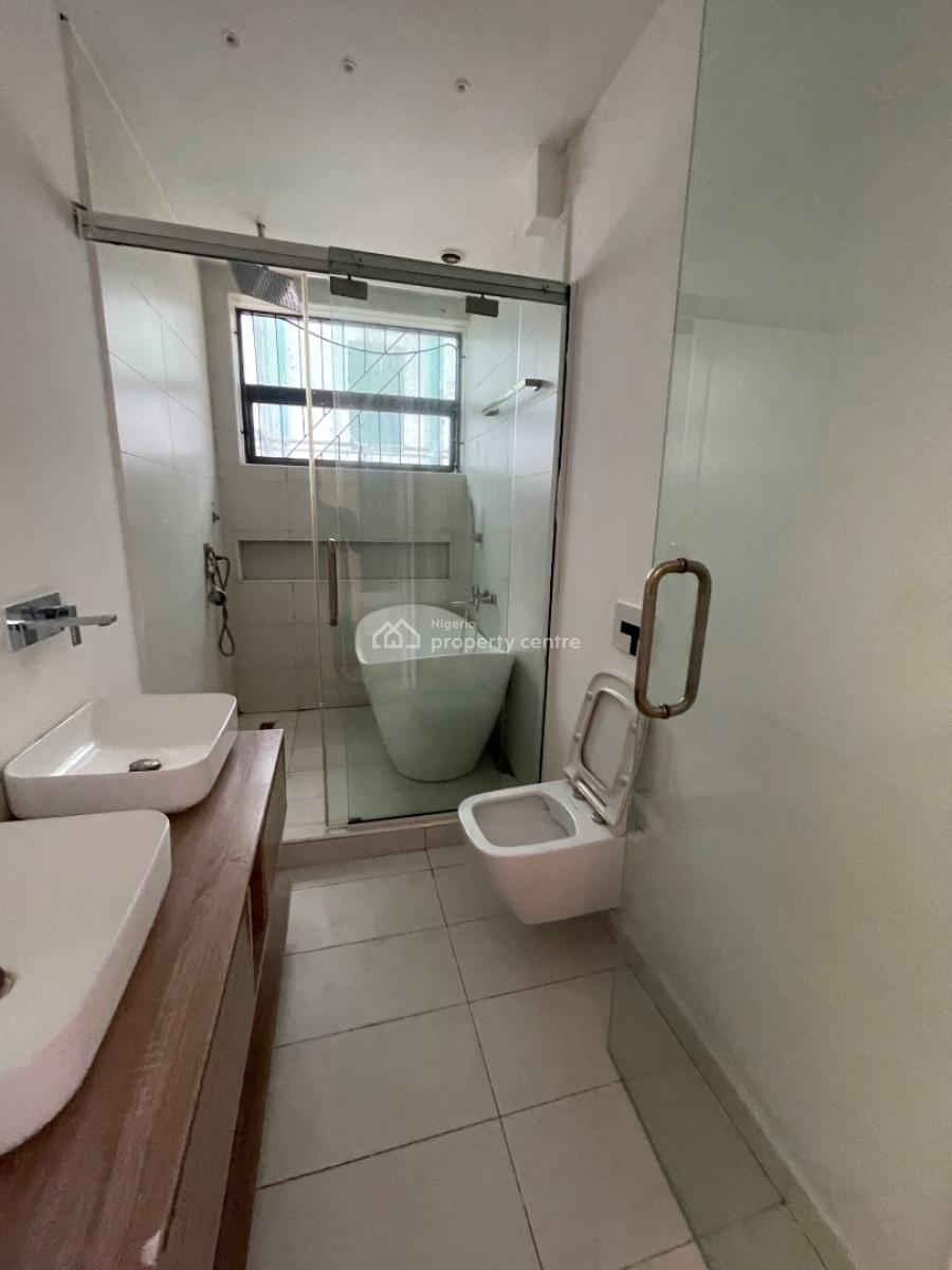 3 Bedroom, Right Hand Side Inside an Estate, Lekki Phase 1, Lekki, Lagos, Flat / Apartment for Rent