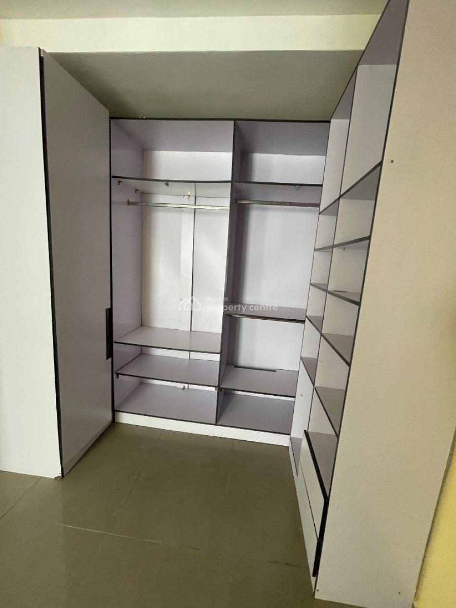3 Bedroom, Right Hand Side Inside an Estate, Lekki Phase 1, Lekki, Lagos, Flat / Apartment for Rent