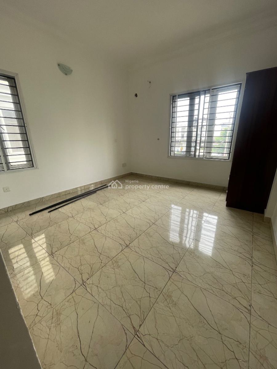2 Bedroom Flat with Study Room, Right Hand Side Inside an Estate, Lekki Phase 1, Lekki, Lagos, Flat / Apartment for Rent