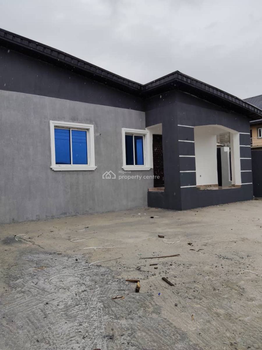 Well Maintained 2bedroom Flat, Shapati, Bogije, Ibeju Lekki, Lagos, Flat / Apartment for Rent