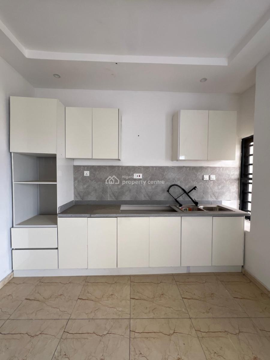 Luxury 4 Bedroom Penthouse, Orchid Road, Lafiaji, Lekki, Lagos, Flat / Apartment for Sale