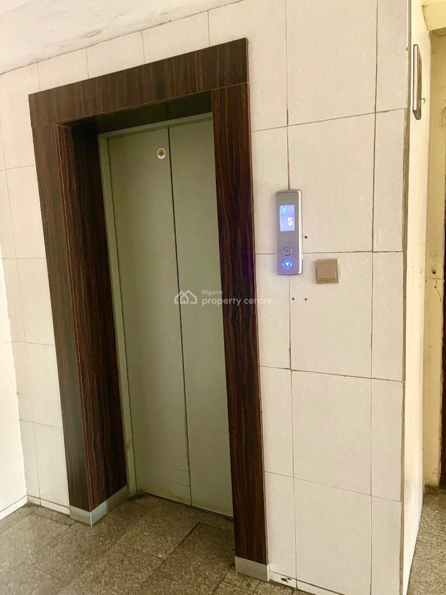 Exquisite 2bedroom Apartment with Roomself Bq, Bode Thomas, Surulere, Lagos, Flat / Apartment for Rent