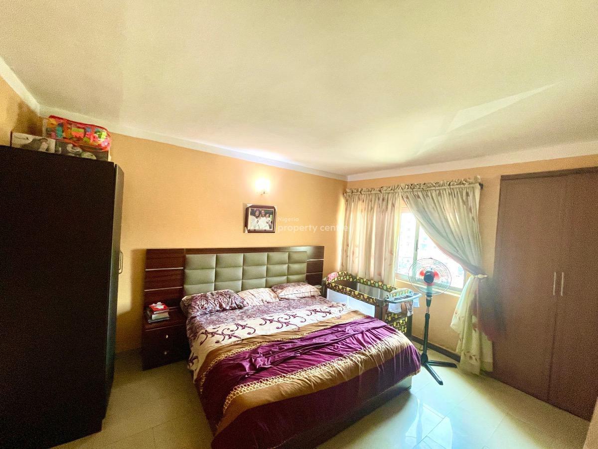 Exquisite 2bedroom Apartment with Roomself Bq, Bode Thomas, Surulere, Lagos, Flat / Apartment for Rent