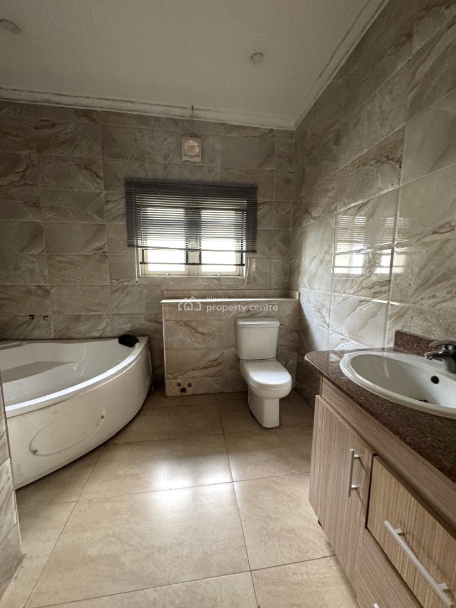 Luxury 4-bedroom Semi-detached House with a Bq, Banana Island, Ikoyi, Lagos, Semi-detached Duplex for Rent