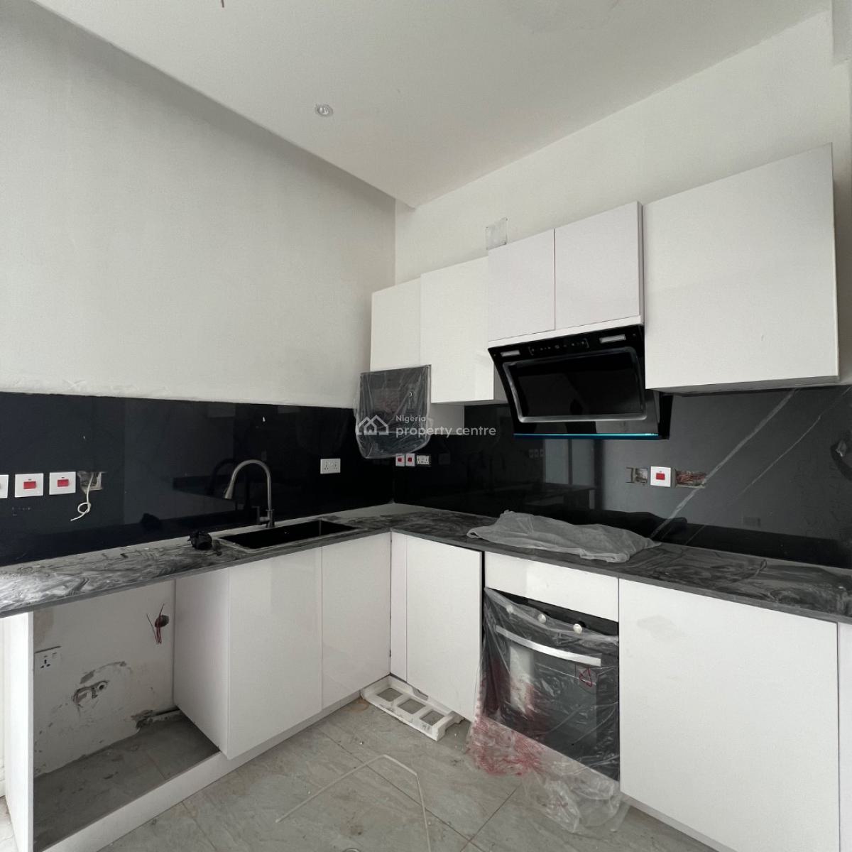 2 Bed  165 Million, Ikate, Lekki, Lagos, Flat / Apartment for Sale