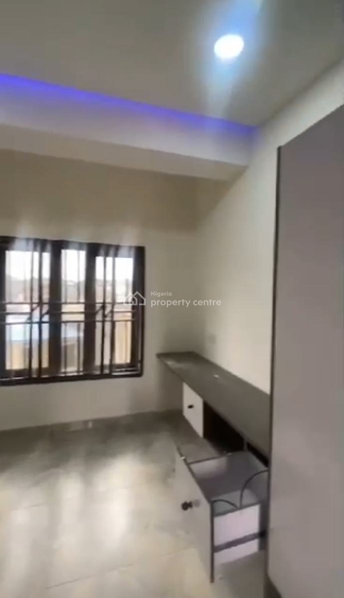Semi-furnished Studio Apartment, Yaba, Yaba, Lagos, Self Contain (single Rooms) for Rent