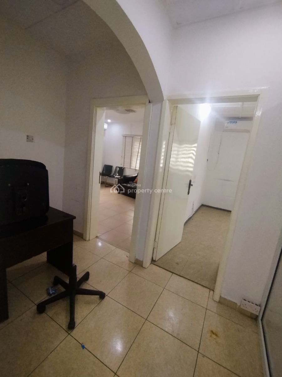 2-bedroom Office Space with 2 Toilets, Off Admiralty Way, Lekki Phase 1, Lekki, Lagos, Office Space for Rent