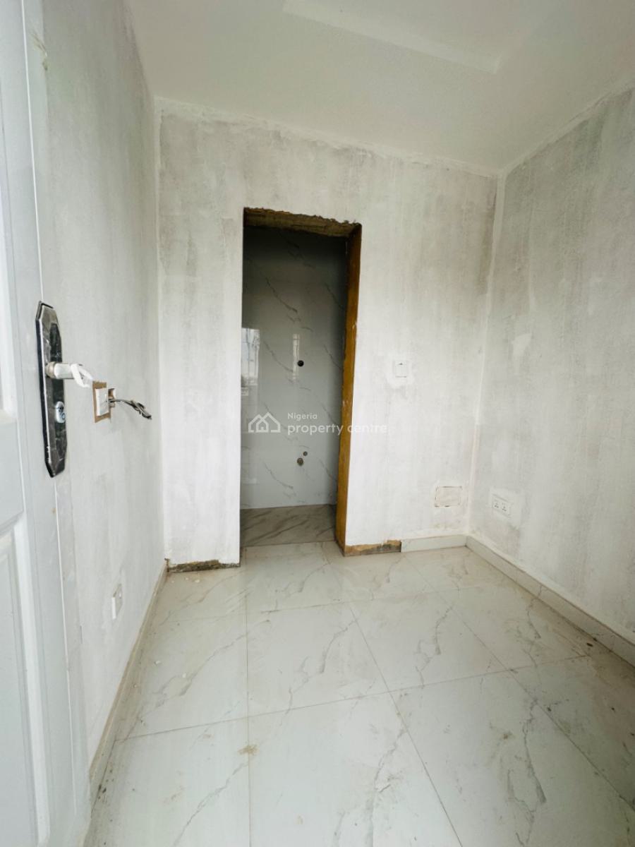 Newly Affordable 3 Bedroom Apartment with a Room Bq, Adeniyi Jones, Ikeja, Lagos, Flat / Apartment for Sale